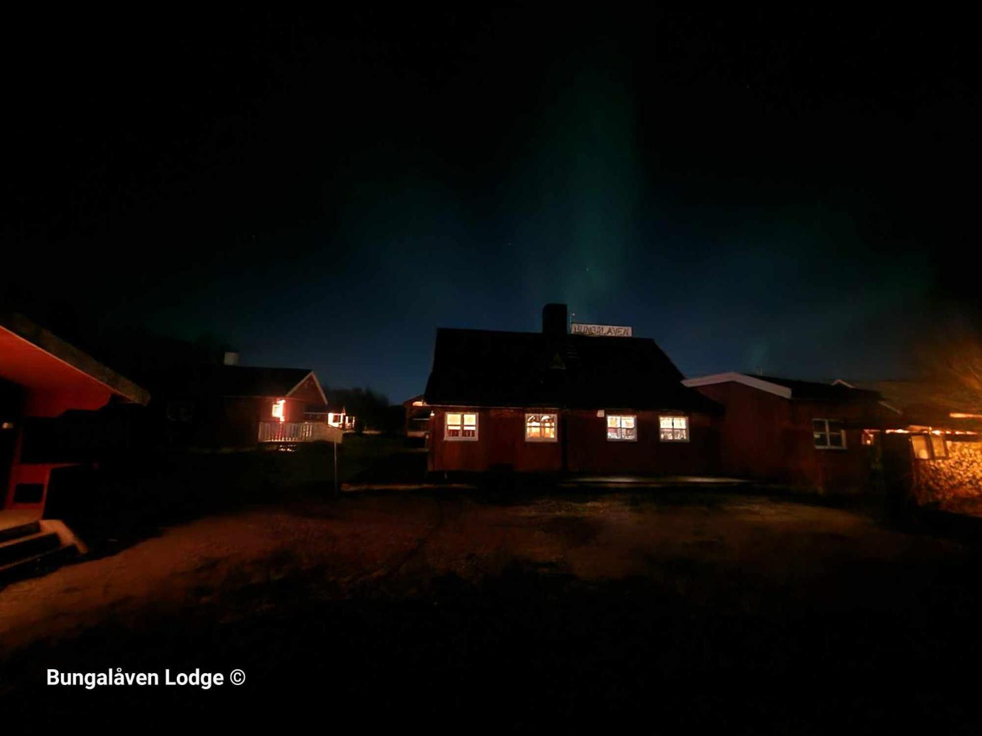 Bungalaven Lodge As Borselv Экстерьер фото